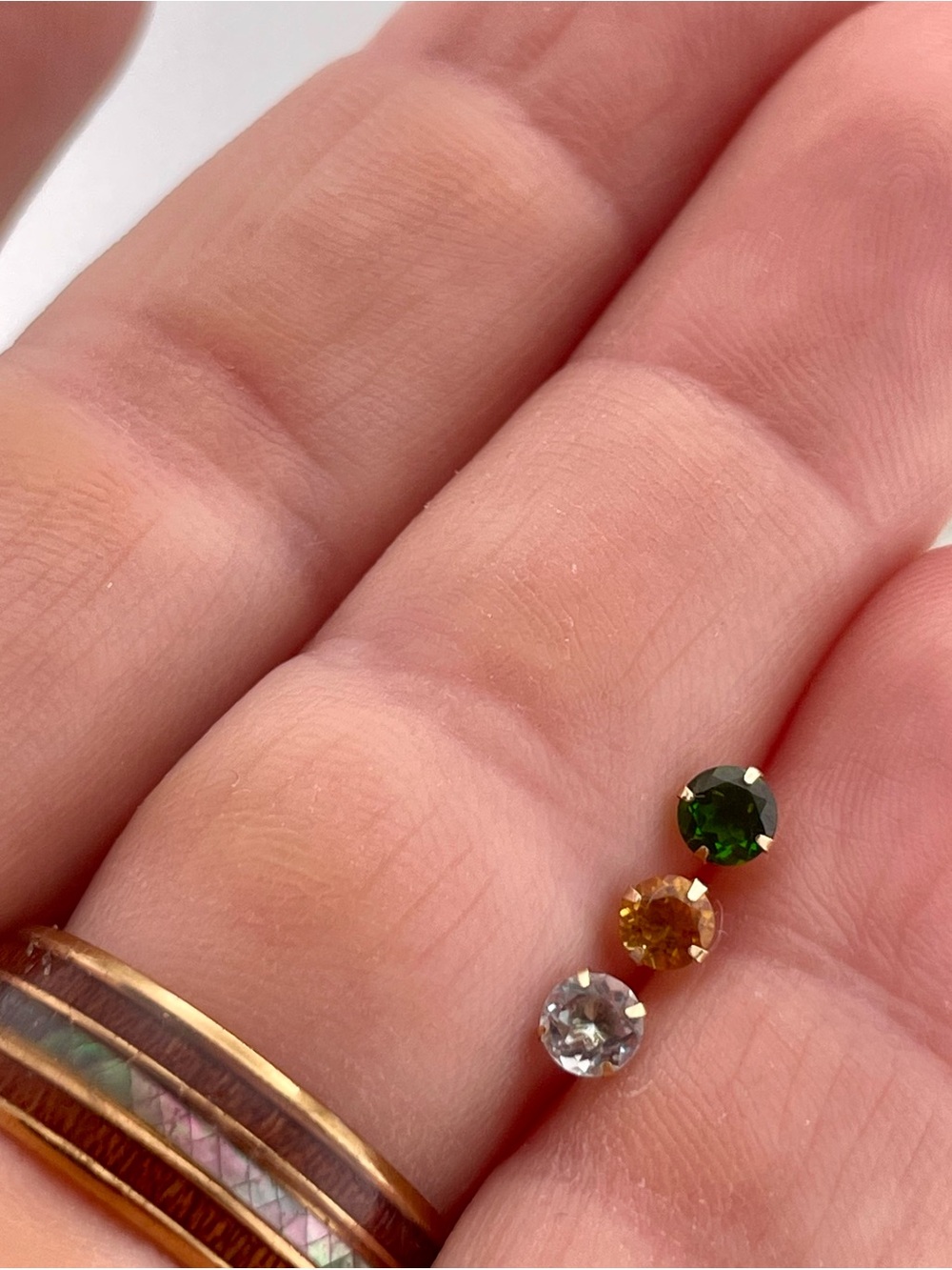 14KT solid Citrine stud earrings 4mm each. .50ct total - Picture 6 of 12